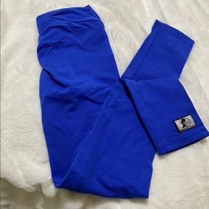 Celestial bodiez “V”cut leggings